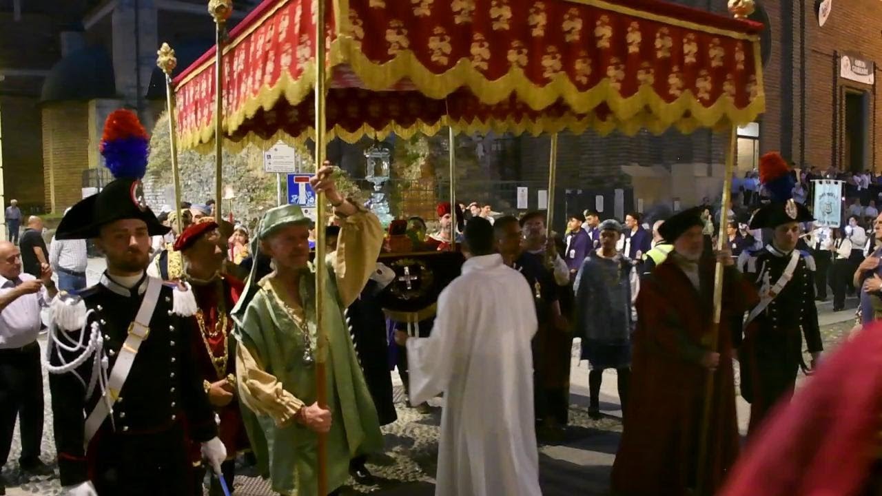 Sacre Spine, la processione a Pavia