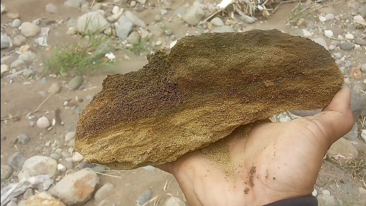 This yellow river rock is interesting to check out. #goldrock
