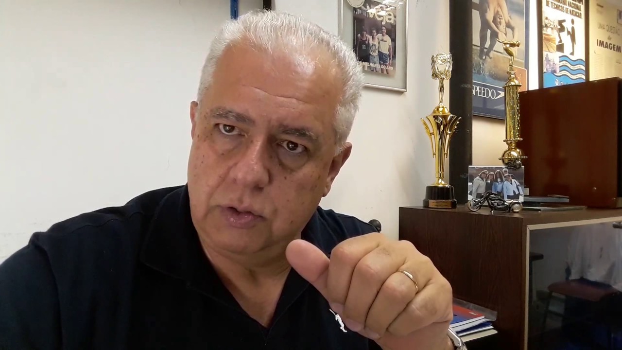 Nado Borboleta: ensinando as braçadas e as pernadas