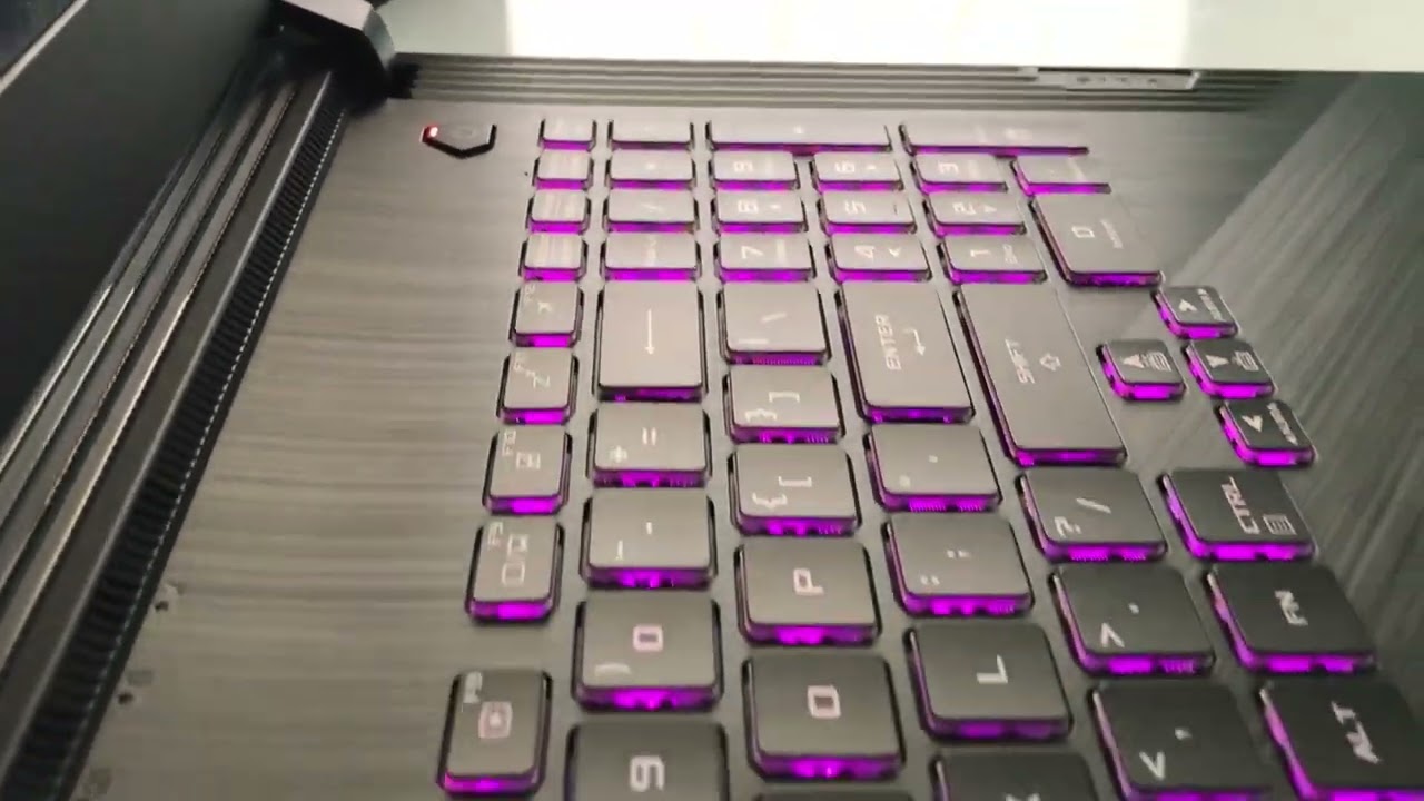 Asus ROG Strix G G731 INTELLIGENT COOLING IMPROVES YOUR EXPERIENCE