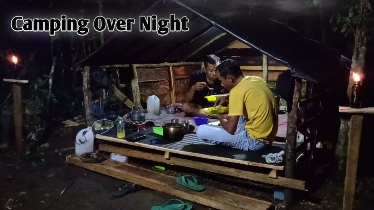 Camping- Renovasi shelter didalam hutan,yang sudah lama ditinggal untuk bermalam //ASMR