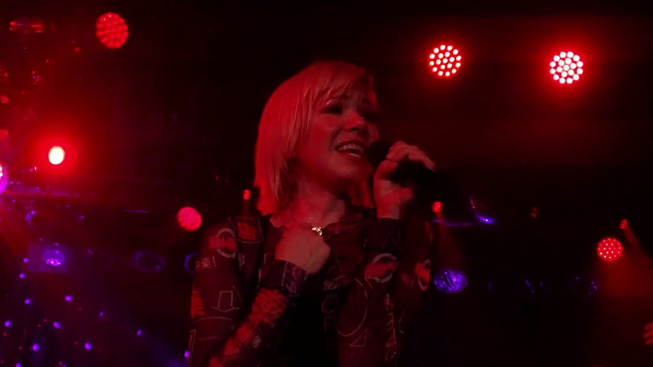 Carly Rae Jepsen - Gimmie Love (The Dedicated Tour, Vancouver)