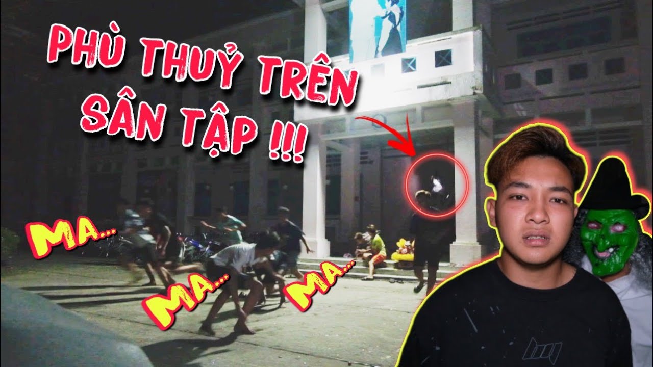 TNB - Cả Đội Lân Chạy Mất Dép Vì Gặp Cảnh Tượng Kỳ Lạ Trên Sân Tập