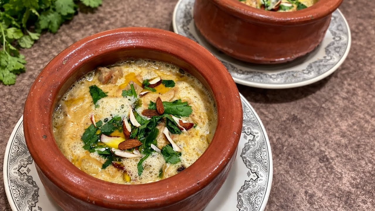 Restaurant Style White Chicken Handi Recipe | Creamy & Delicious Chicken Handi at Home