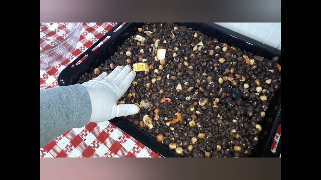 رجعتلكم بالوصفة بنية من ابن مذوقت قهوة عربي بالبوفريوة #والقهوة العربي التونسية#😋😋👍👍👍☕☕😍😘