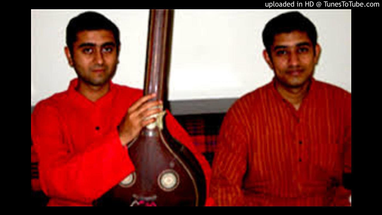 rAjagOpAlam bhajEham-mOhanam - Muthuswamy Dikshithar - Trichur Brothers