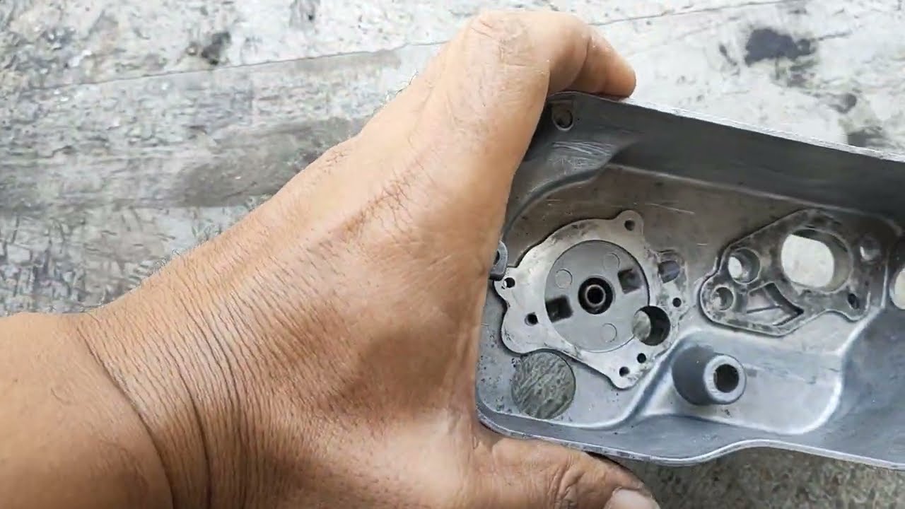vespa oil pump cleaning Saluran oli samping mangkok karburator excel, exclusive, strada, px aom