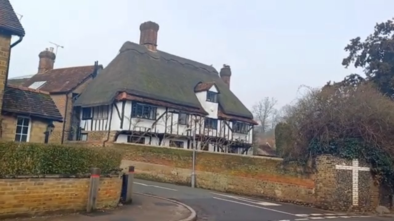 MUCH HADHAM VILLAGE  ENGLISH COUNTRYSIDE WALK