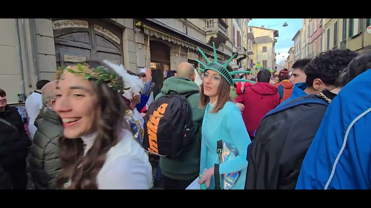 Carnevale a Borgo val di taro 🎊✨️🎈🎉 Italia 2026
