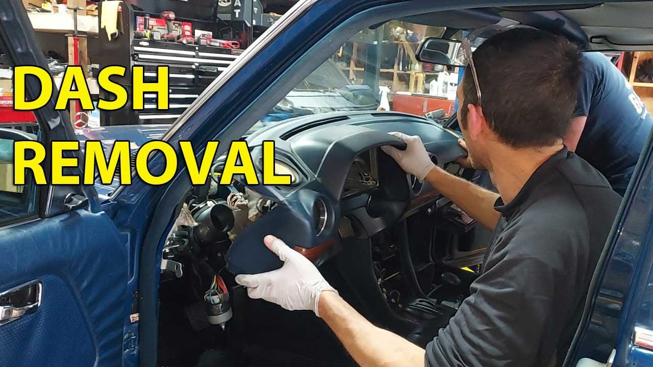 How to remove 300TD Dash, Sunroof Seal, Door Gaskets, Window Brushes - 1985 Mercedes 300TD Part 3