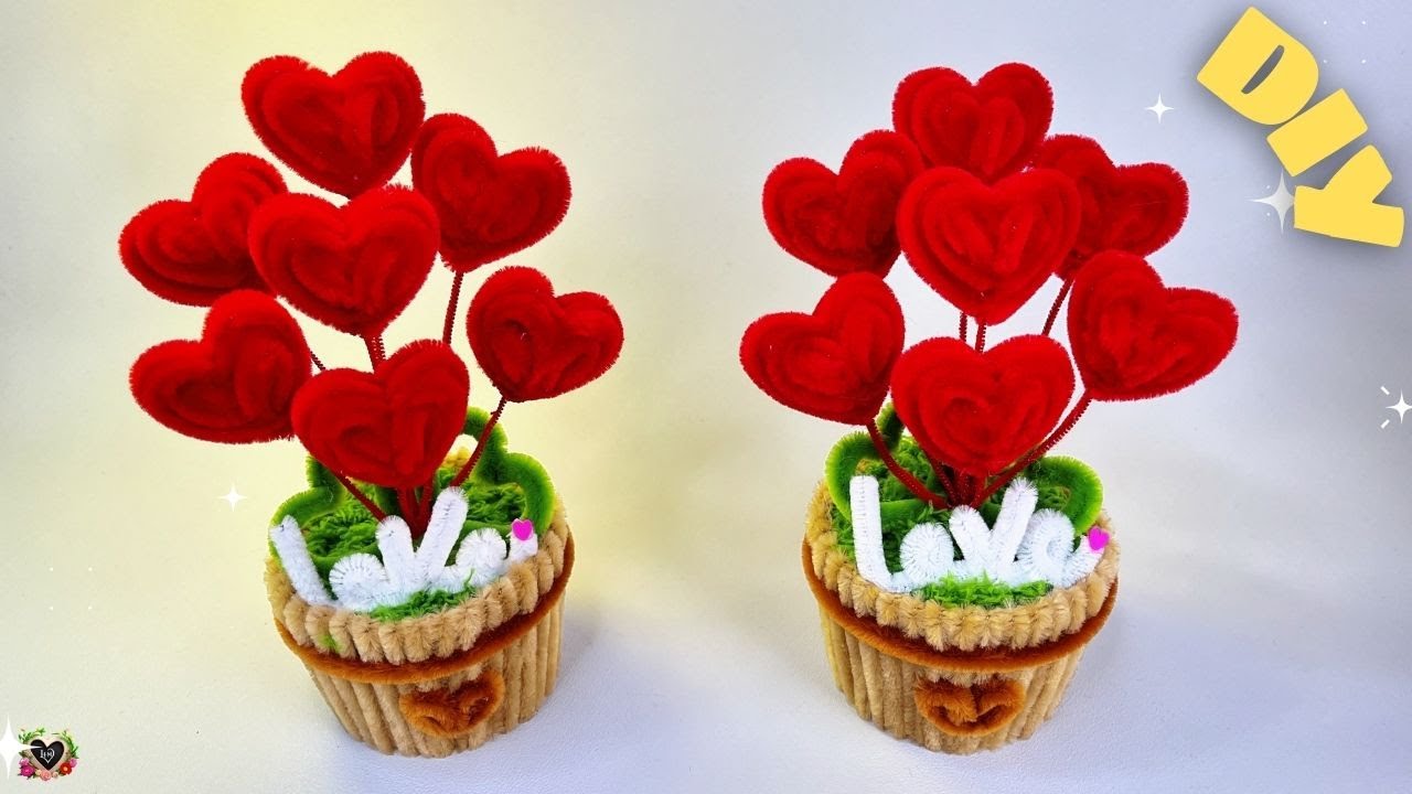 DIY Valentine Gift💝Make a very beautiful and cute mini Heart Flower pot with Pipe Cleaner 💝#diy
