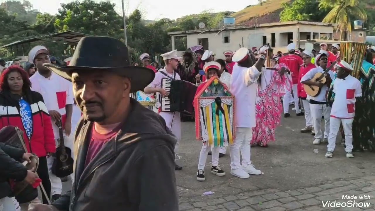 Bandeira Nossa Senhora Aparecida de Miracema na festa da Irmandade São João Batista em Macuco