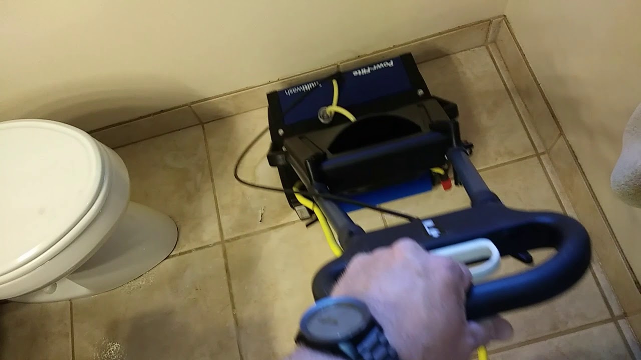 Clean with me - Tile and grout cleaning