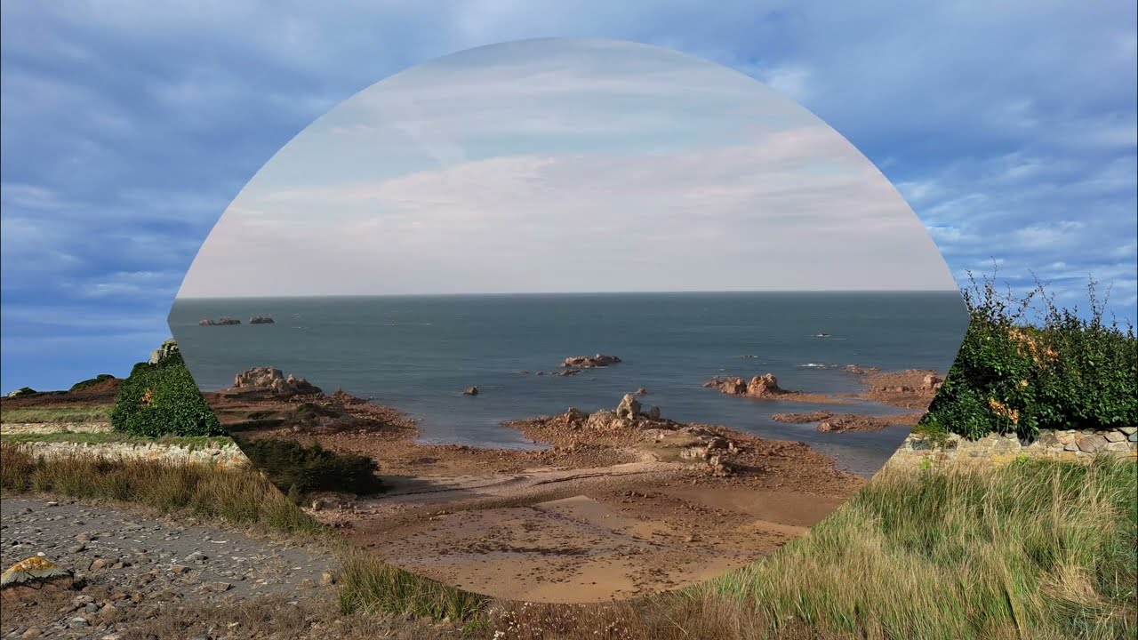 PLOUGRESCANT en #drone:la côte Ouest du Gouffre à Pors Scaff:Magnifique Bretagne. Gorgeous Brittany
