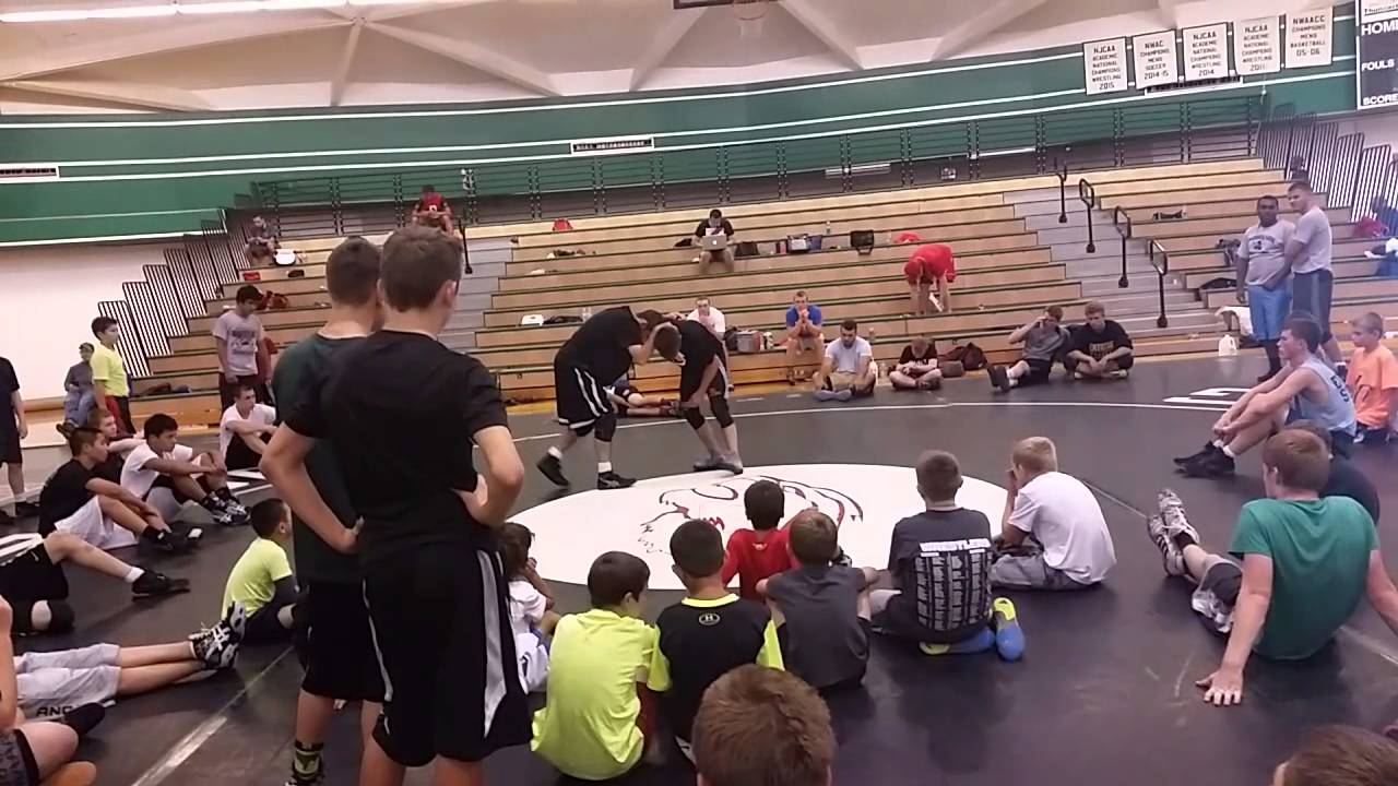 Chris Freije:Under hook to a high crotch