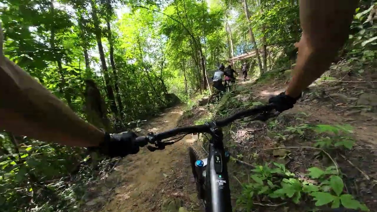 Specialized Demo Day  - Turbo Levo at BDB Bike Park