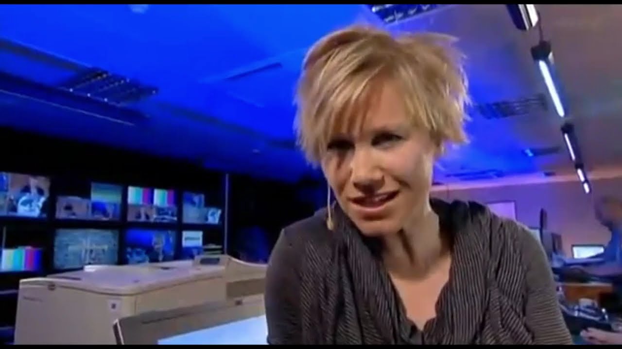 The Football League Show - 25th April 2011