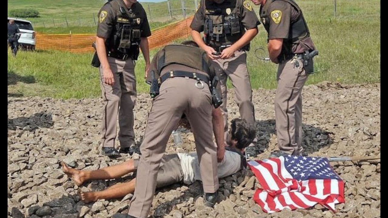 Police Cracking Down On Dakota Access Pipeline Protesters