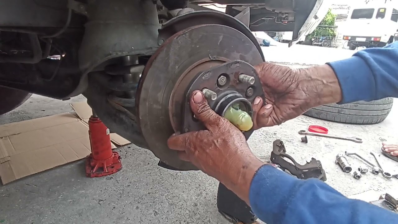 MITSUBISHI  L-300fb;  May uga sa gulong at maugong pag tumatakbo | DIRT MECHANIC
