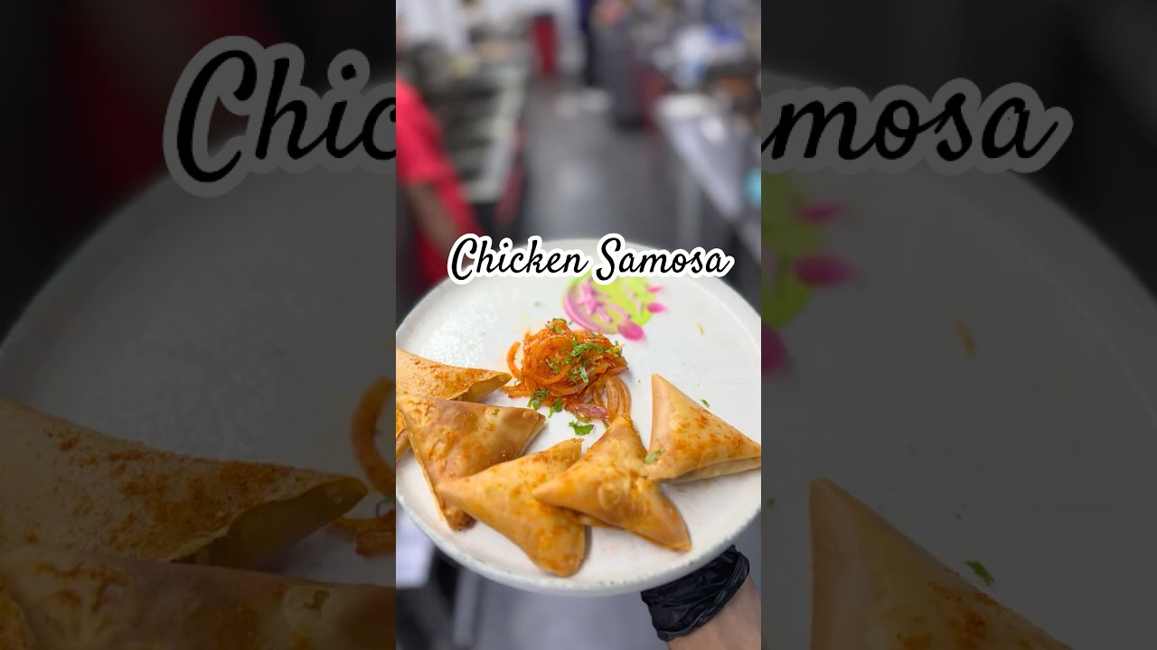 Chicken Samosa (street style) #cookwithchefmasaroor #samosa #chickensamosa #shortsvideo #shorts