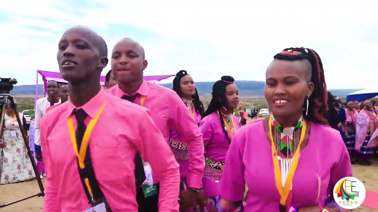 NKISILIGAT PERFORMING AT NKOILALE DOMINION CHAPEL REV MUSUNKUI