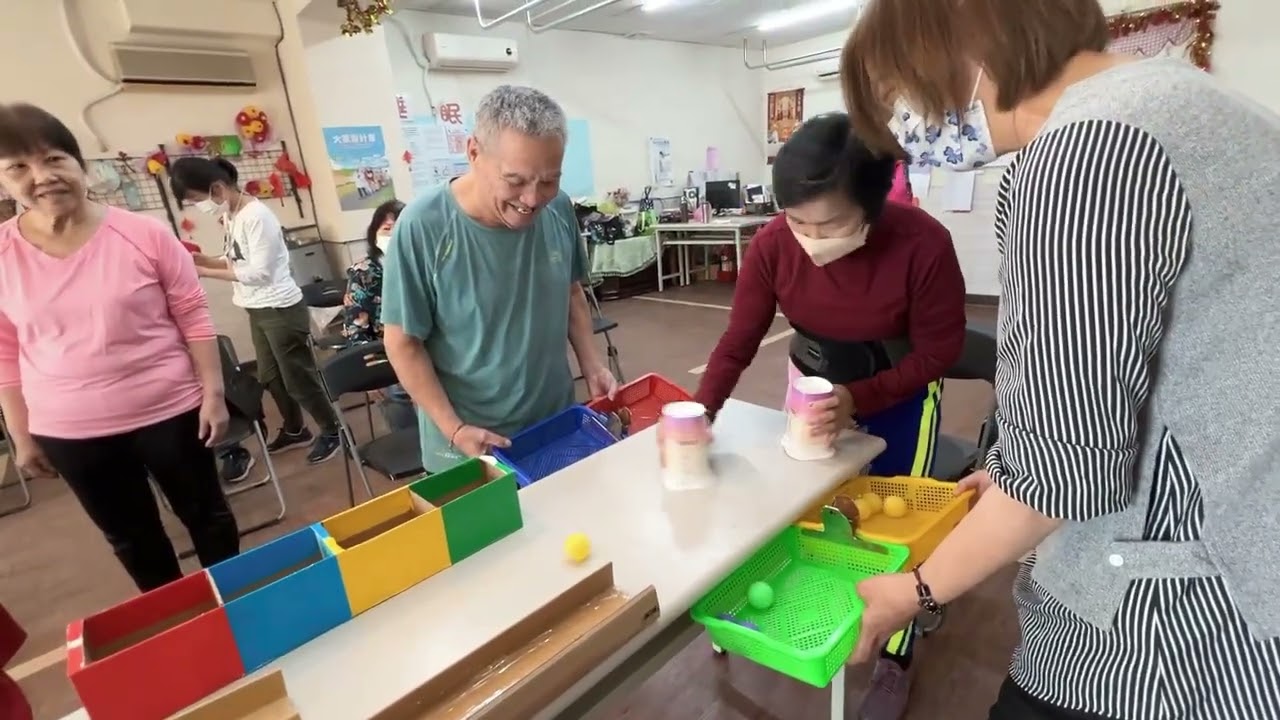 我們今天玩了一個「滾球反應遊戲」🎯
