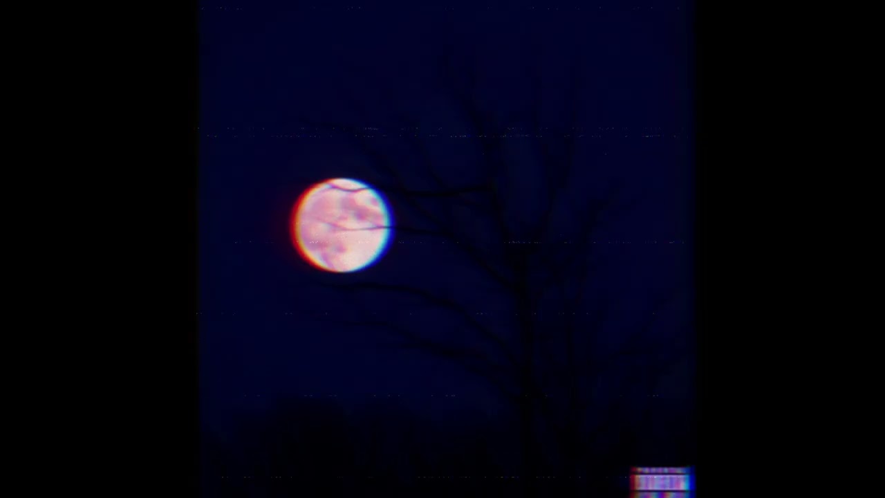 HollowLucy - Kill me (Official Visualizer)
