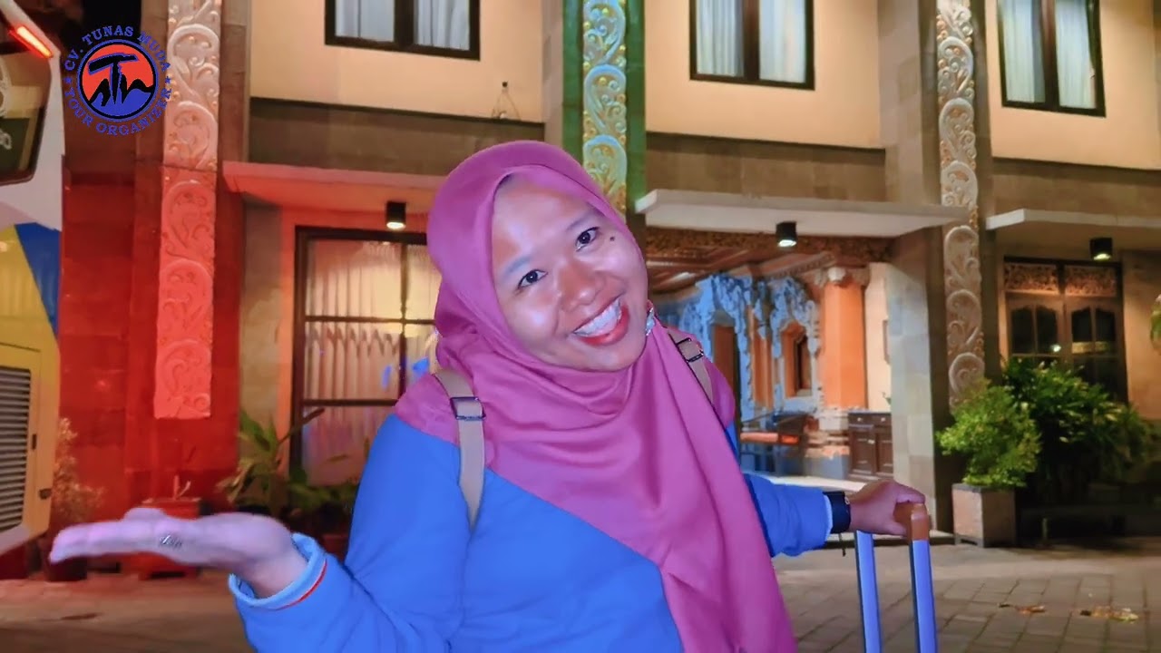SMP N 17 SURAKARTA HILING ASIK KE BALI