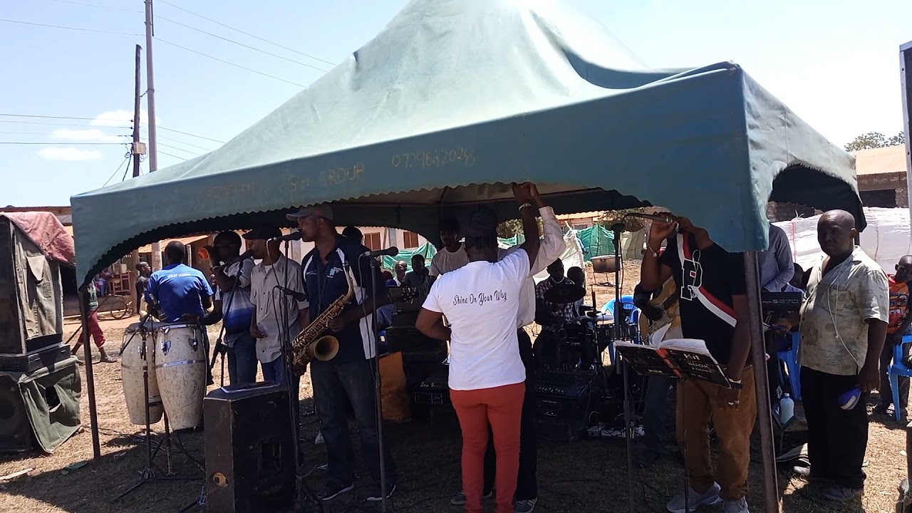 David na Gladys utamaduni band performance at kaloleni ngome