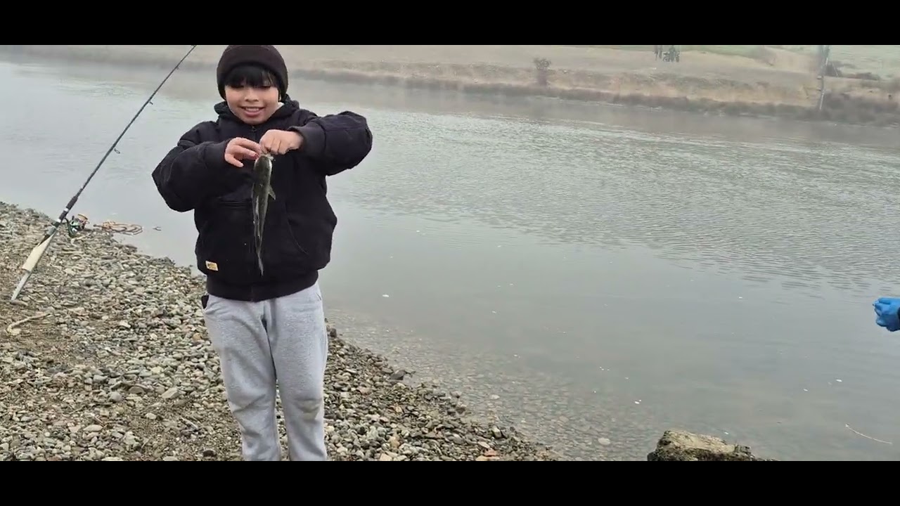 Iu-mienh fangx Ep1009Sam phong mingh mbatc mbiaux maiv duqv lungh muonx lai. No fish