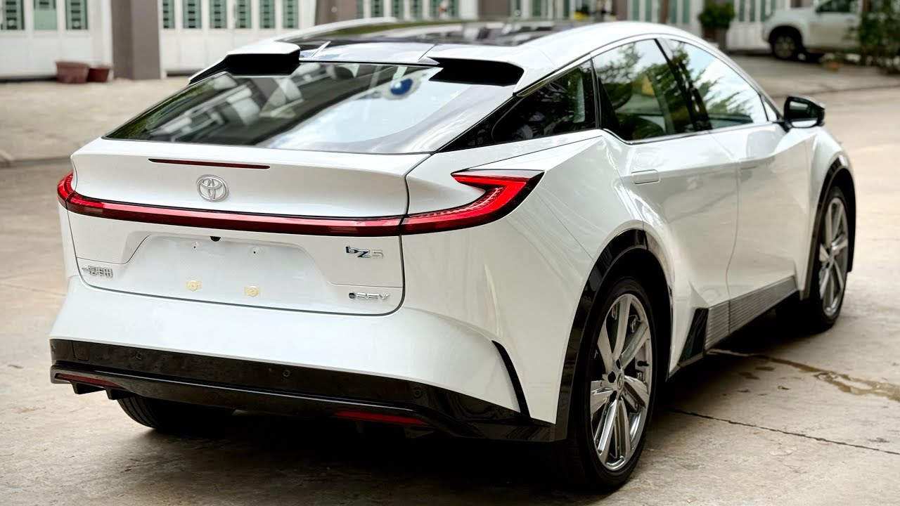 2025 Toyota bZ5: Luxury EV Mid Size SUV | Interior And Exterior