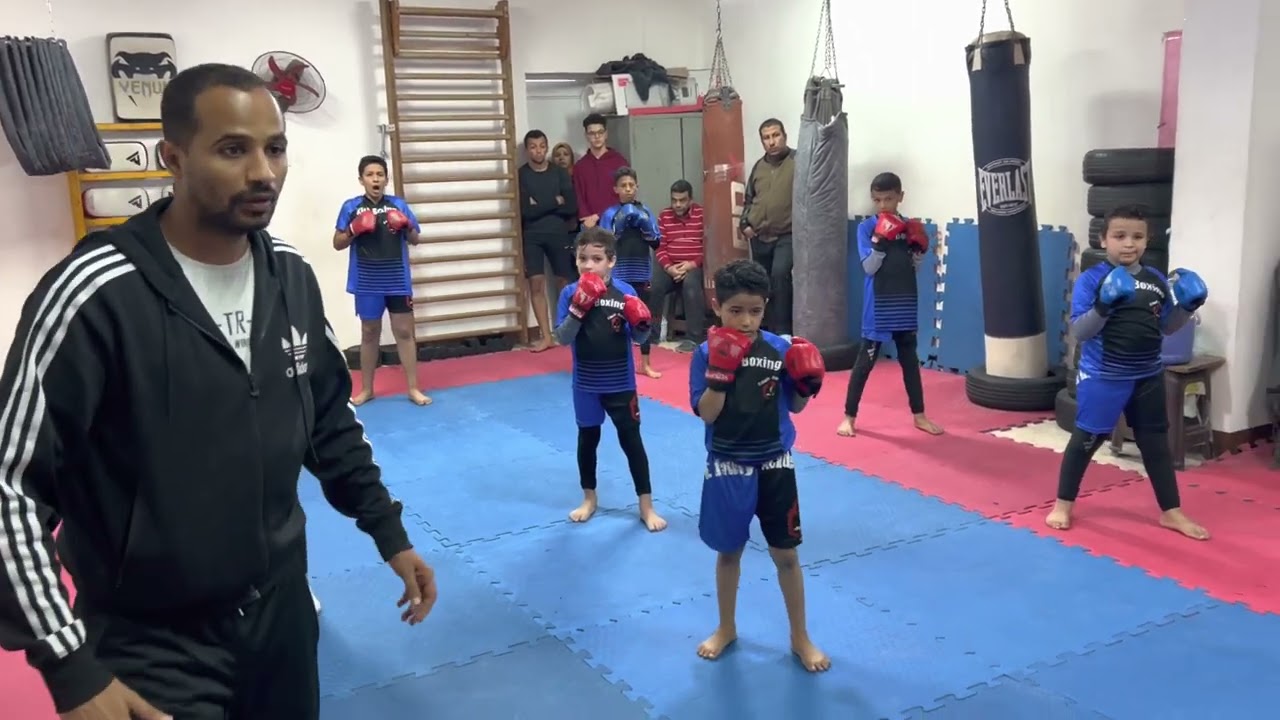 اختبار الحزام الاخضر كيك بوكسينج 😍💪 باسل وفارس