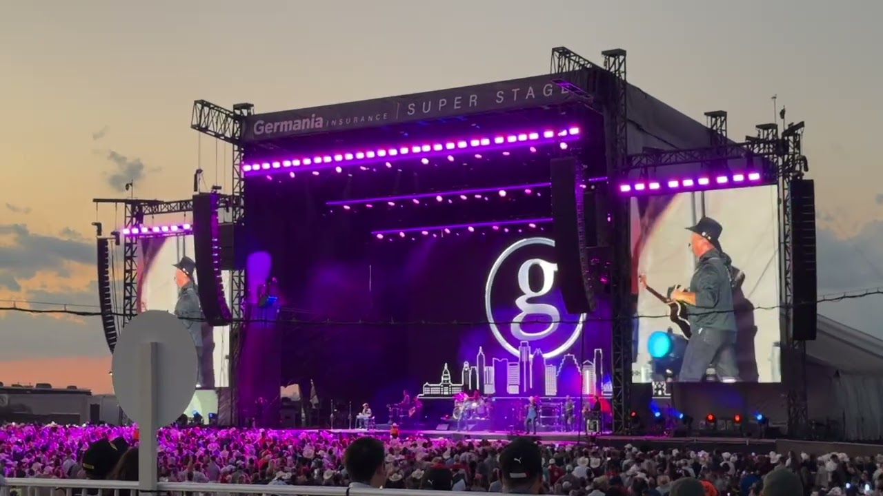 Garth Brooks  🏎️ Austin 2025🤠