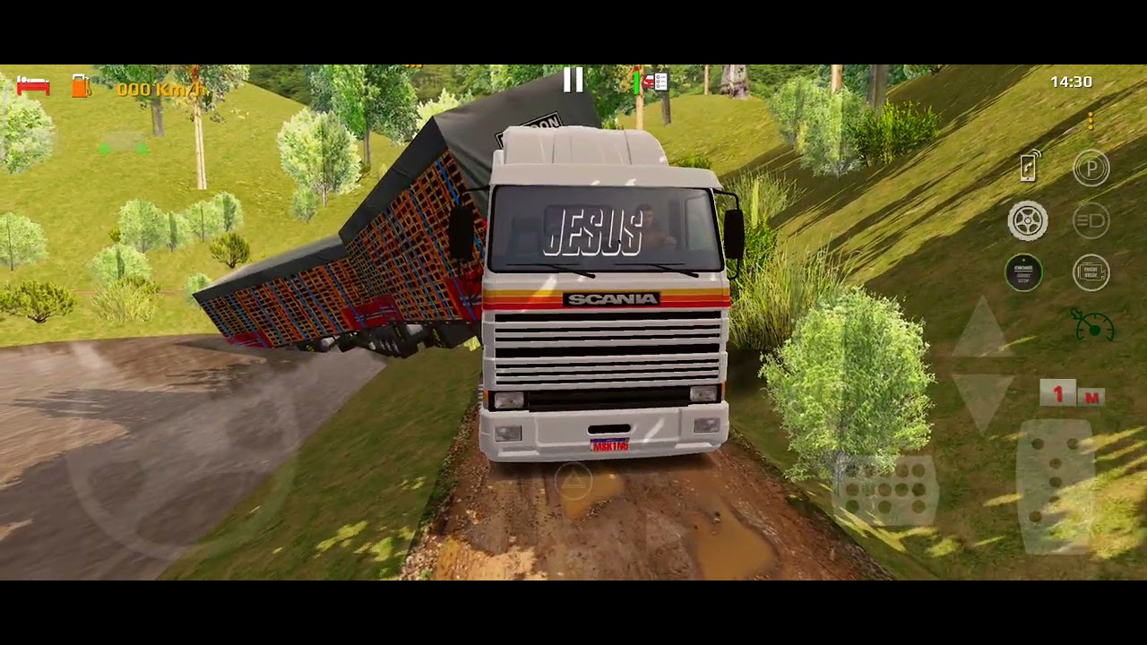 Pater 2 da Scania 113 frontal subindo a pio estrada de terra 