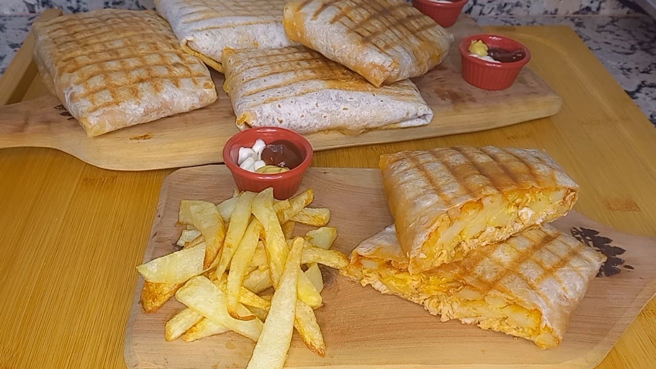ماتعاوديش تشريه من برا 🥰 طاكوس منزلي بالدجاج غادي يحماقو عليه بطريقة سهلة وسريعة