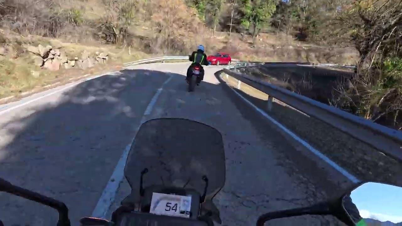 Honda CB750 Hornet- Yamaha MT09 N-260a Ripoll a Coll de Canes 