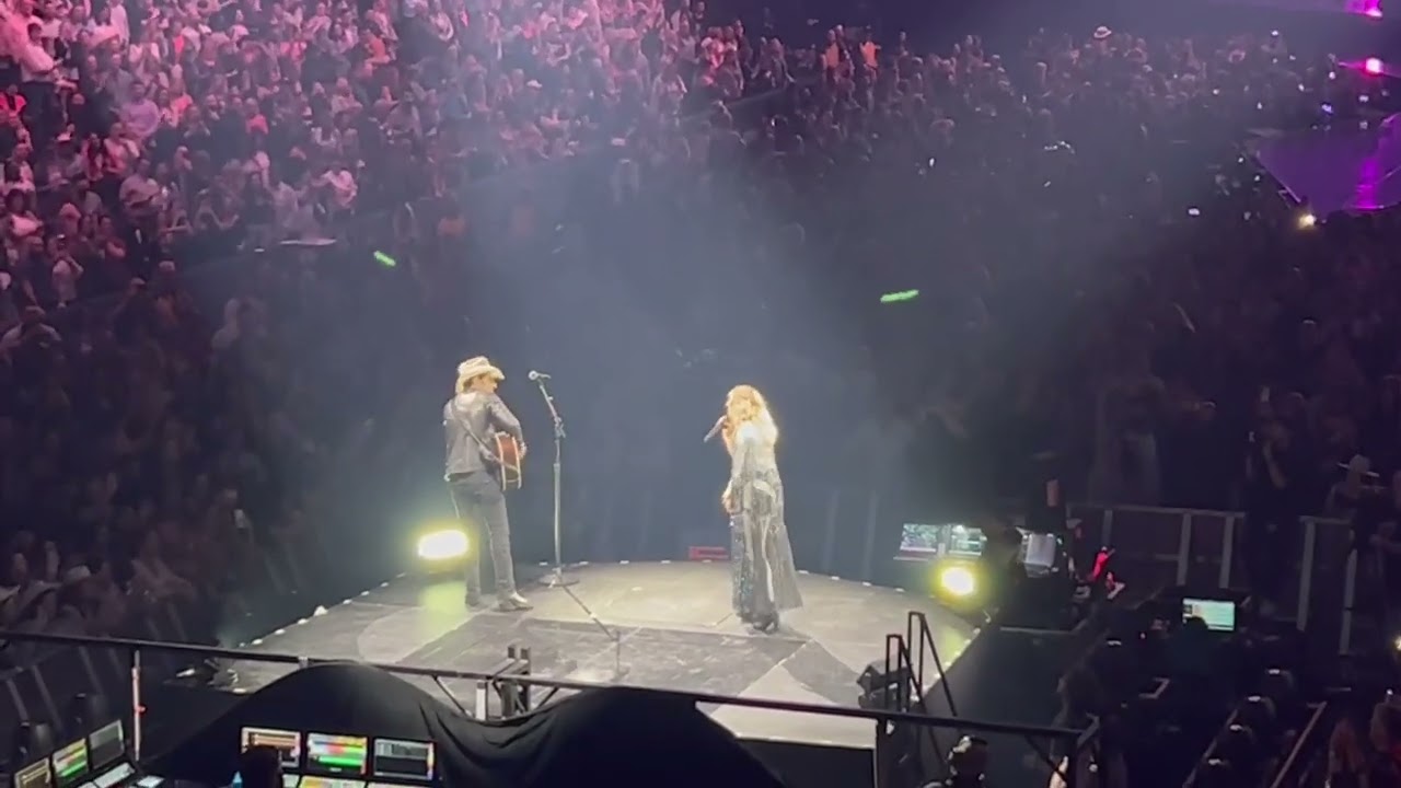 Carrie Underwood and Brad Paisley-Denim and Rhinestones Tour-Nashville-Paisleywood/Remind Me (10/19)