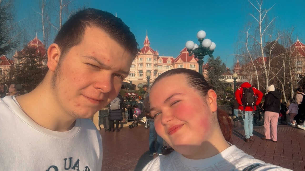 VLOG anniversaire à Disneyland Paris avec mon frère ❤️🎂