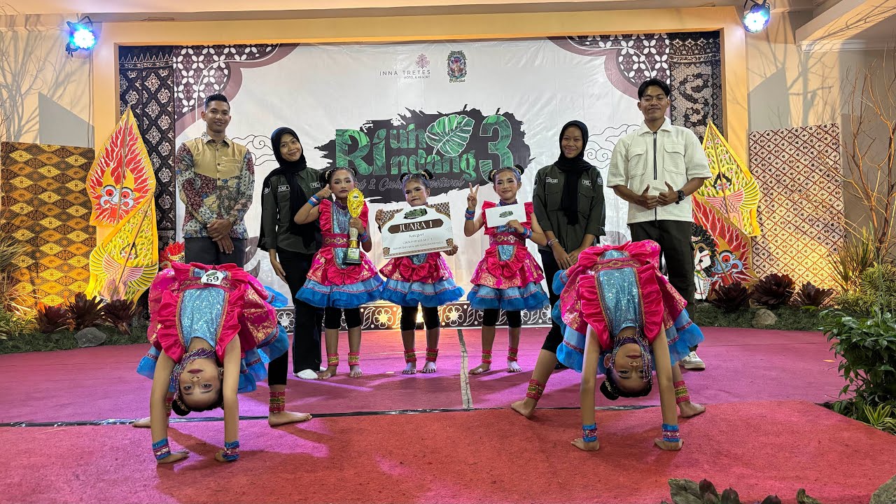 JUARA 1 KATEGORI GRUP KELAS 1-3 TARI PEL PELAN EVENT RIUH RINDANG3