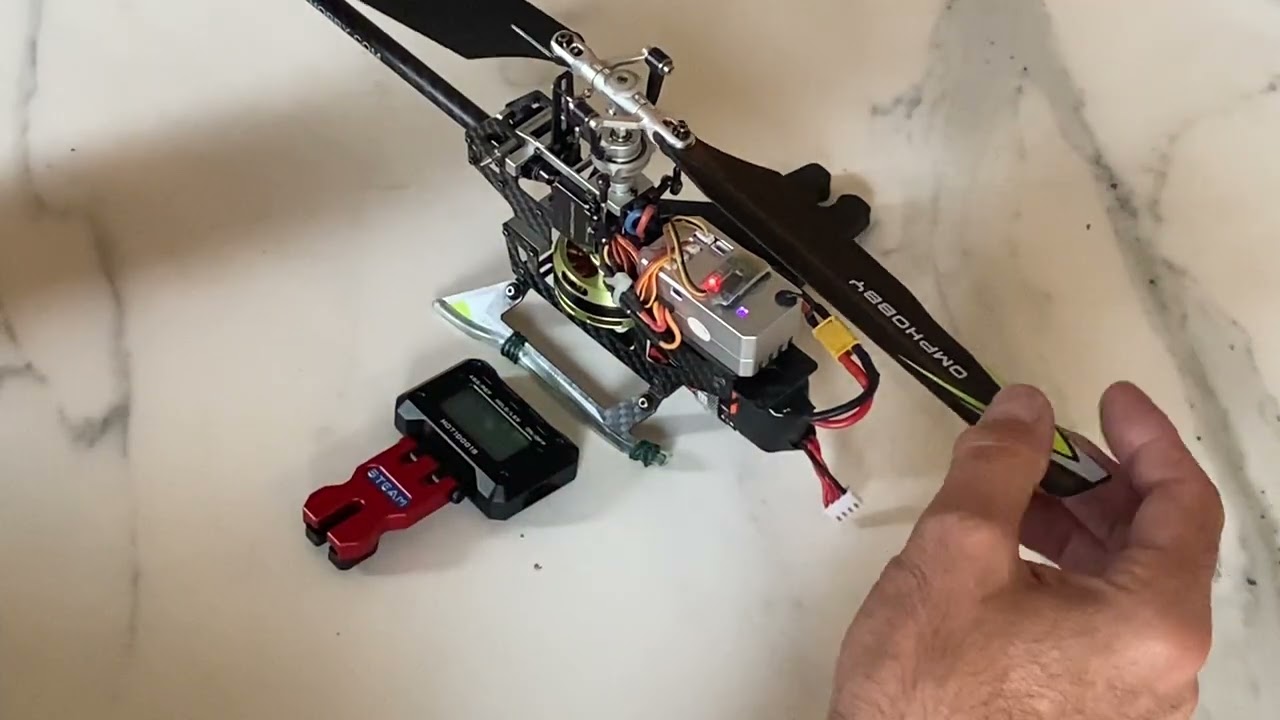 Réglage Incidencemètre (pitch gauge) et tète de rotor pour les débutants, pourquoi et comment