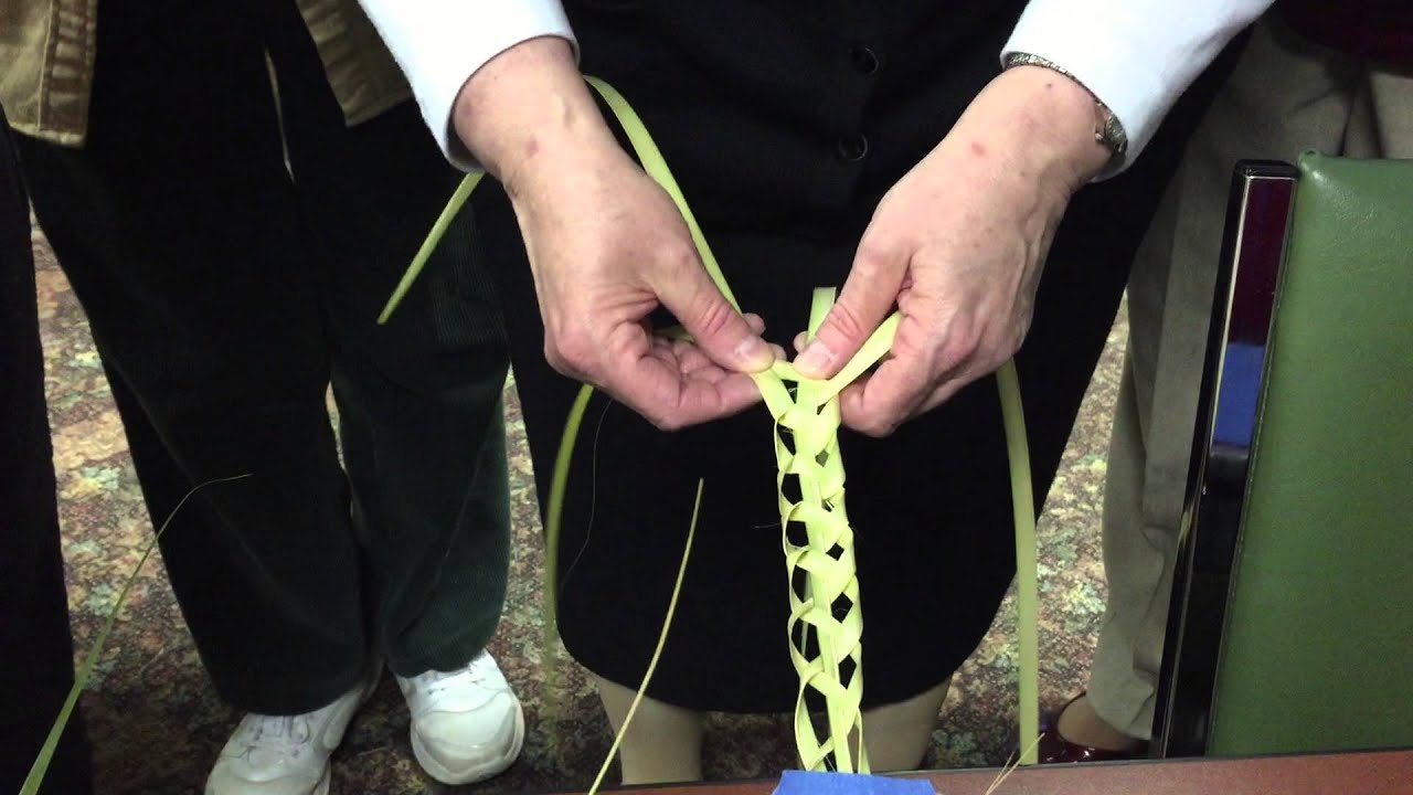 Palm Braiding Crown of Thorns Visitation BVM Parish in Trooper, PA Part 1 - The Braid