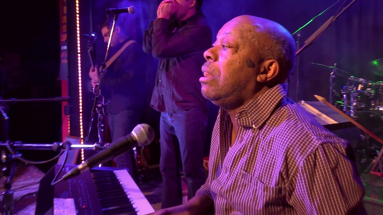 The Extended Play Sessions with The Kemp Harris Group