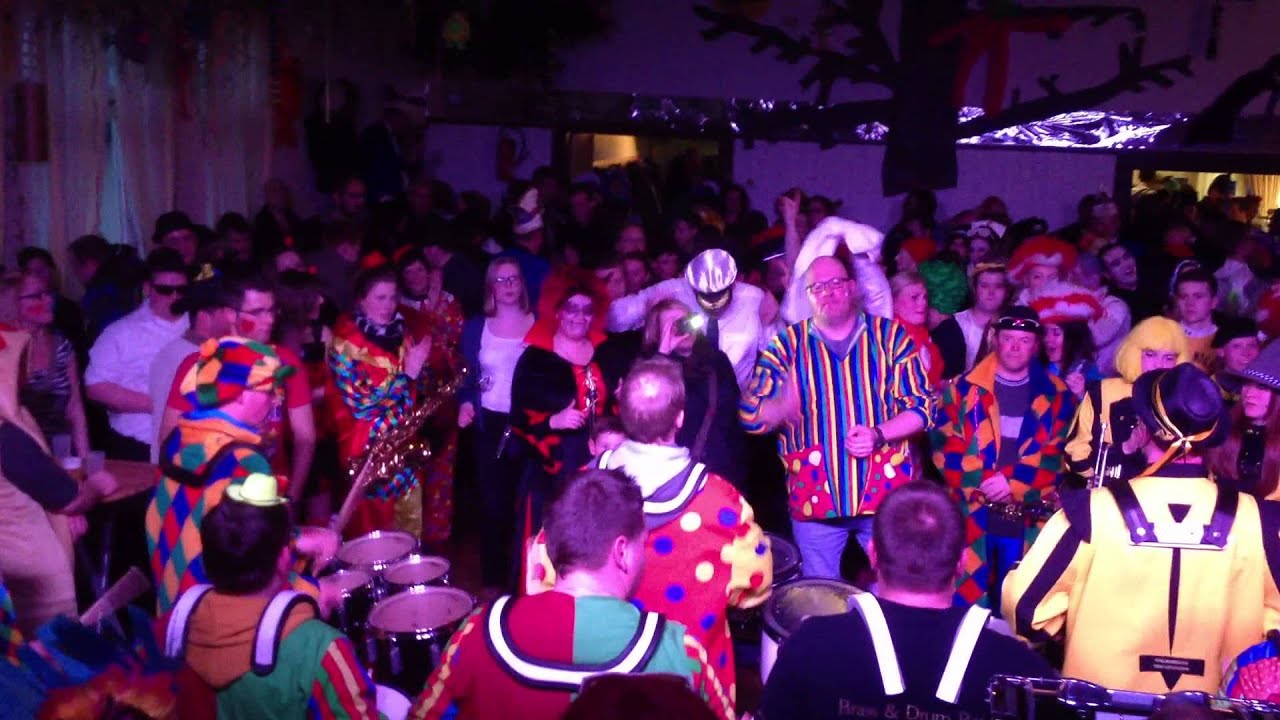 Drumline Brass& Drum Band Mingerode Part 1