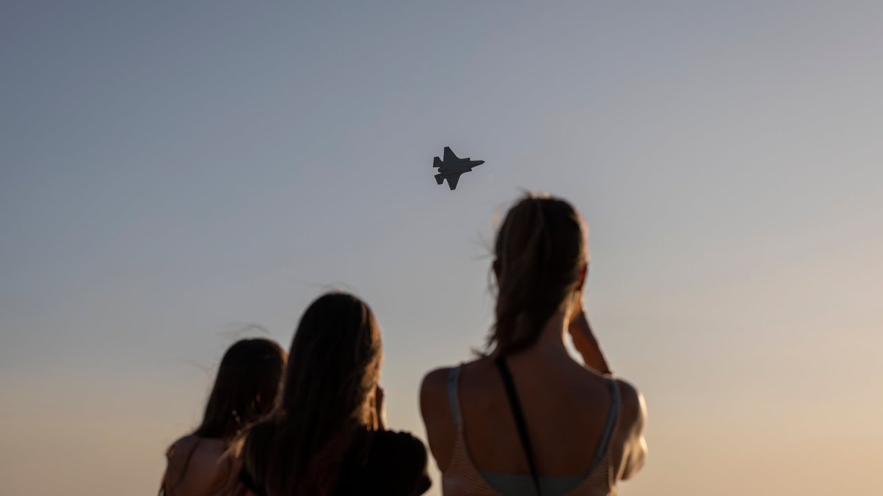 Exercise Pitch Black 2022 | Mindil Beach flypast