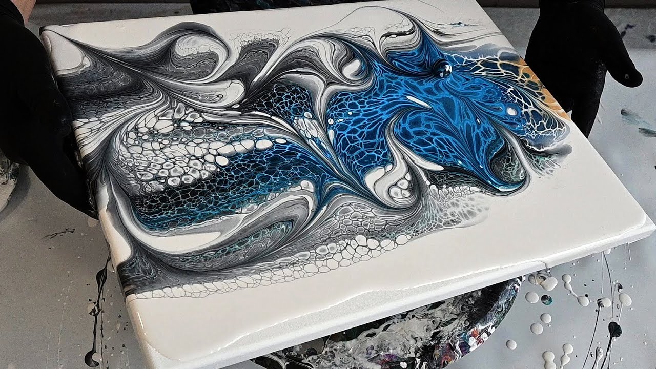 Swipe, Roll & Flow! ⚫⚪🔵 Easy & Effective Marble-Enhanced Acrylic Pour with Striking Contrasts