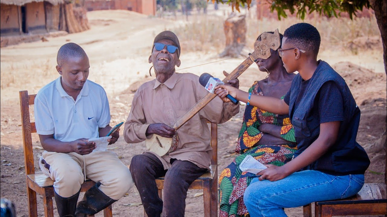 NJELENJE ~MSANII WA NYiMBO ZA ASILI ~ INTERVIEW - KASENGA (part1)