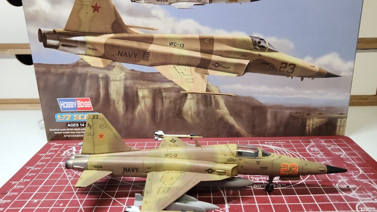 Hobby Boss 1:72 scale F-5E Tiger 2 full build review