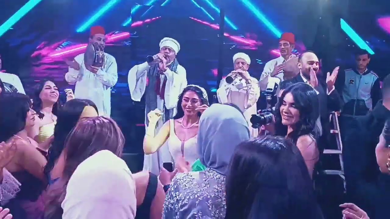 اهداااءللعروسين والفرح وكل متابعيناالغاليين إنشاءالله اللي جاي معاكم بكل جديدتحياني كامل بهلول 🎷