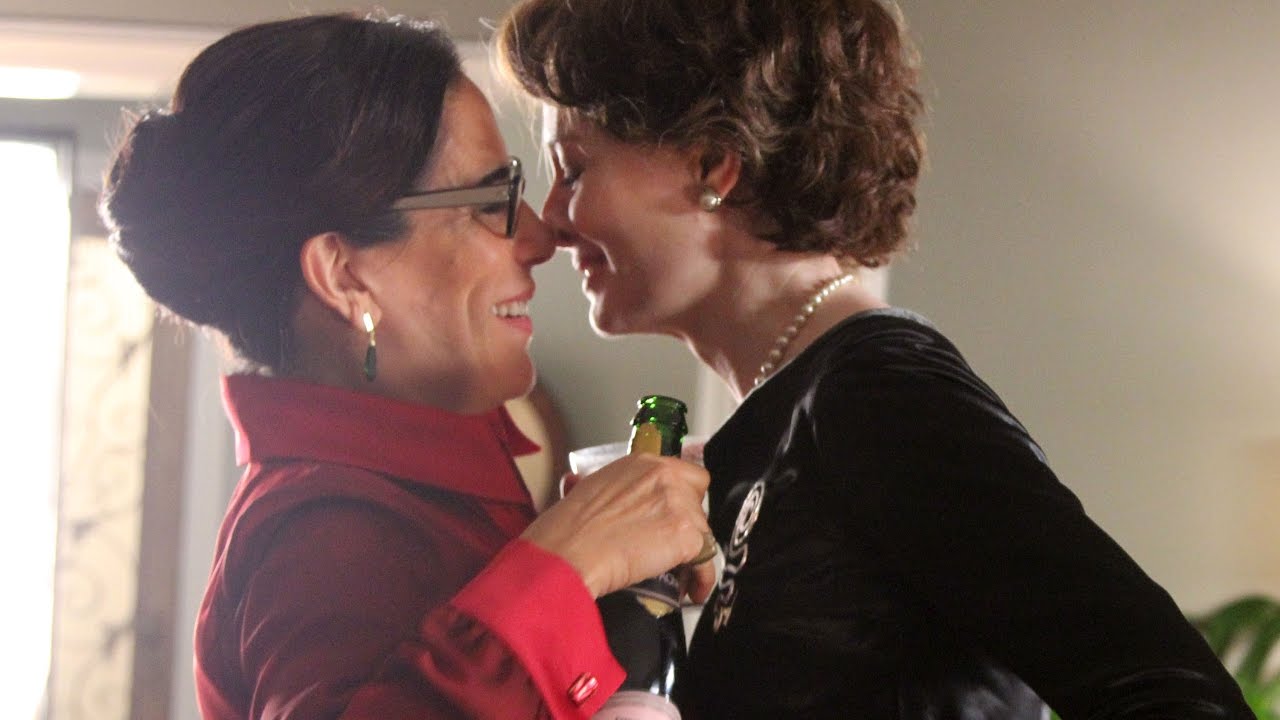 Lota & Elizabeth | Gloria Pires and Miranda Otto