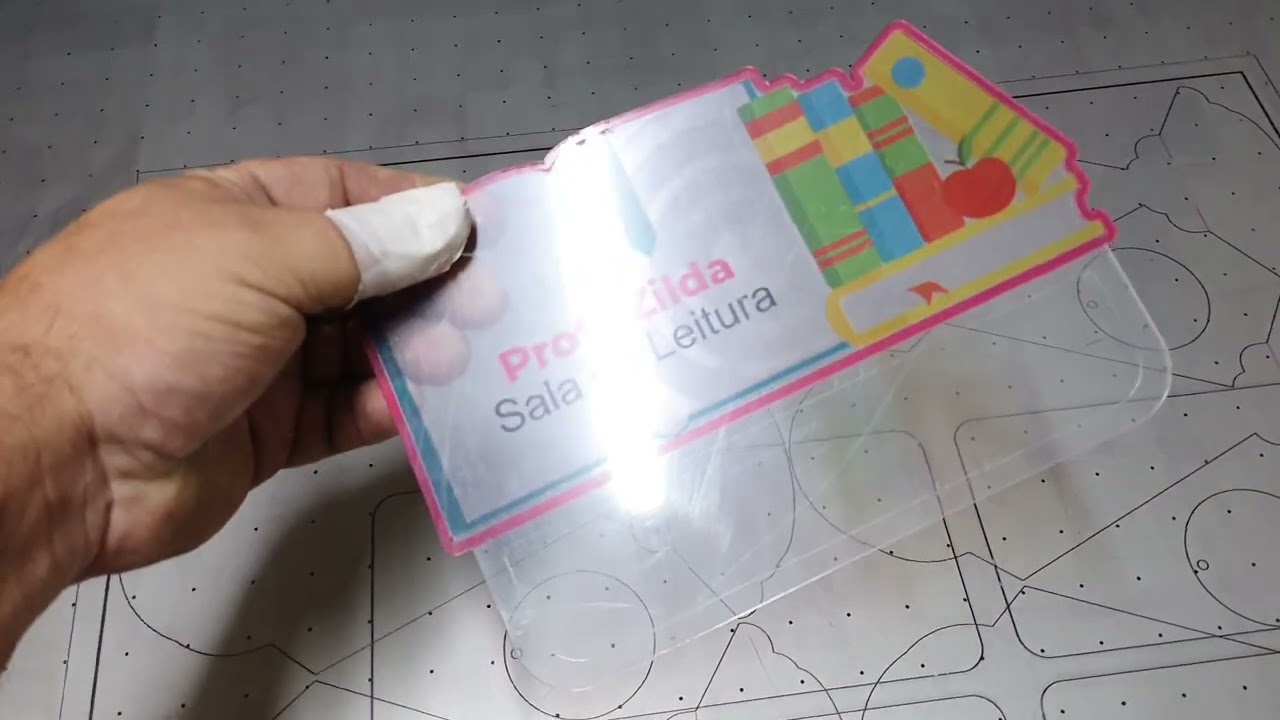 Como fazemos nossos Gabaritos na mesa da impressora U.V.